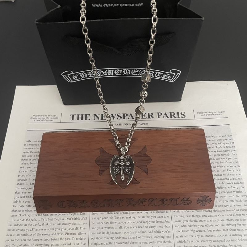 Ch**me He**ts necklaces